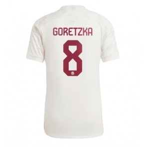 Bayern Munich Leon Goretzka #8 Kolmaspaita 2023-24 Lyhyet Hihat